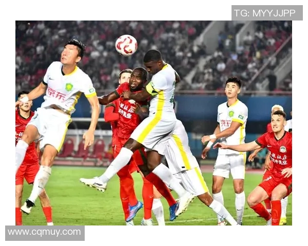 中超焦点战上港迎战富力争夺季后赛名额全力以赴展现球队实力 中超焦点战上港迎战富力争夺季后赛名额全力以赴展现球队实力