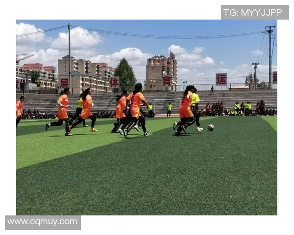 文峰中小学足球比赛精彩直播尽在眼前快来一起为小球员加油助威吧 文峰中小学足球比赛精彩直播尽在眼前快来一起为小球员加油助威吧